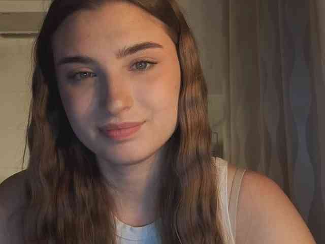 ChristiaPettet webcam