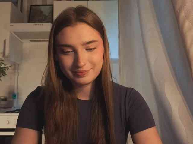 ChristiaPettet webcam