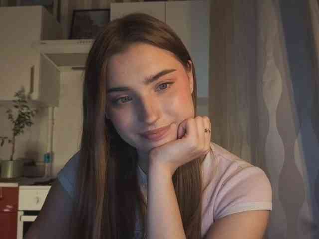 ChristiaPettet webcam
