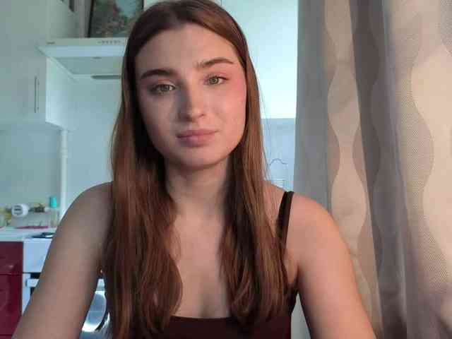 ChristiaPettet webcam