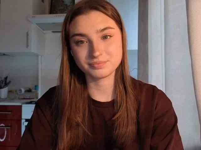 ChristiaPettet webcam