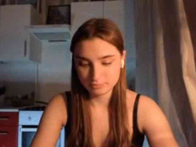 ChristiaPettet webcam