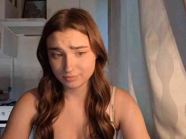 ChristiaPettet webcam