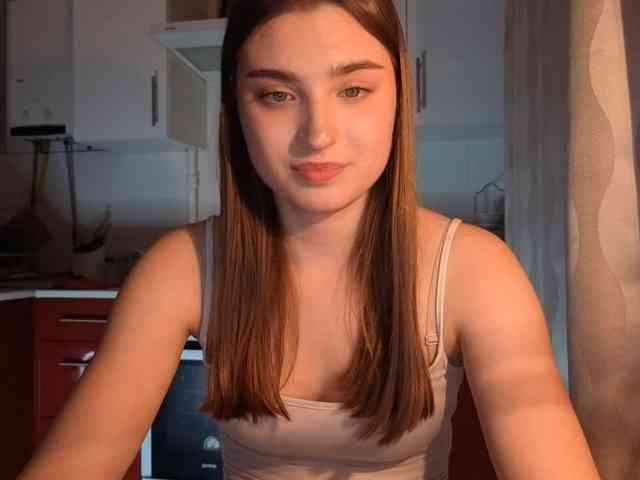 ChristiaPettet webcam