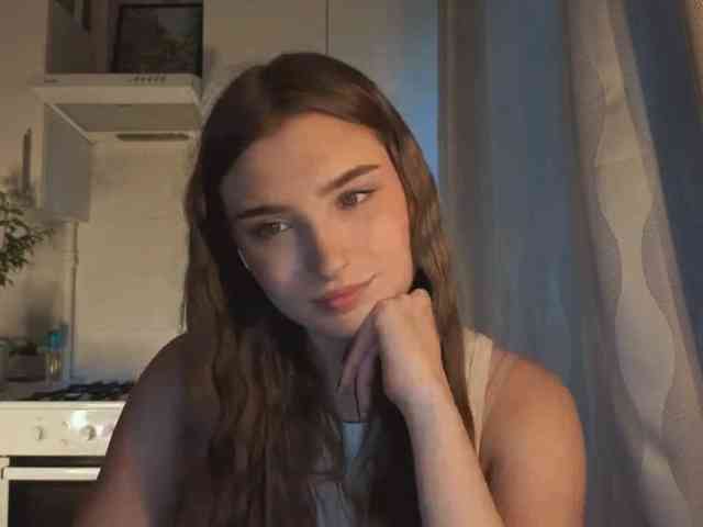 ChristiaPettet webcam