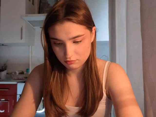 ChristiaPettet webcam