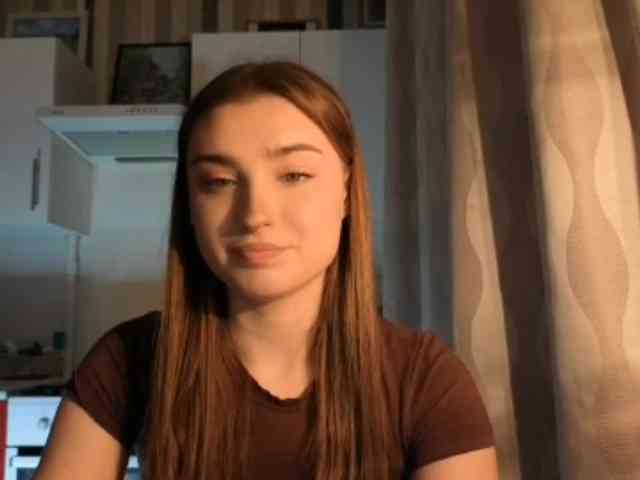 ChristiaPettet webcam