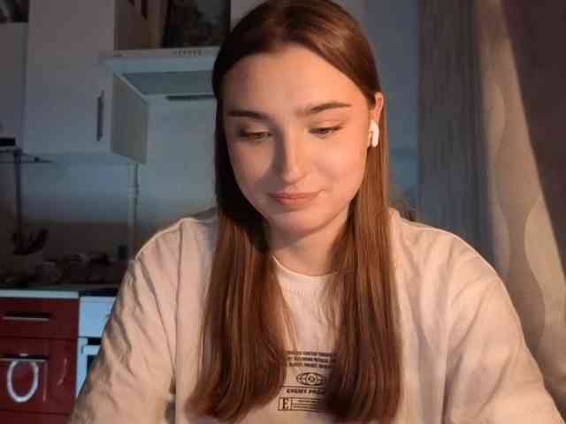 ChristiaPettet webcam