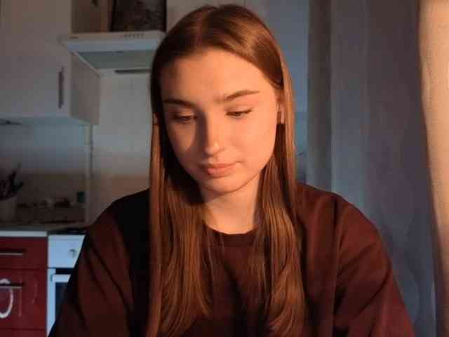 ChristiaPettet webcam