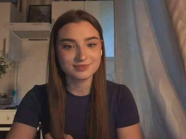 ChristiaPettet webcam