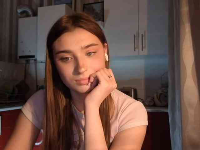 ChristiaPettet webcam