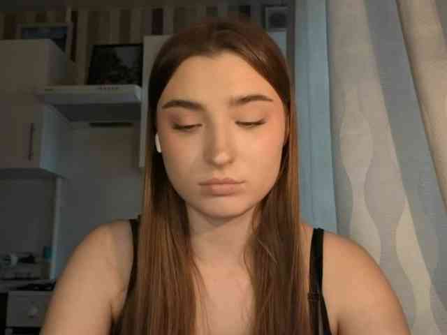 ChristiaPettet webcam