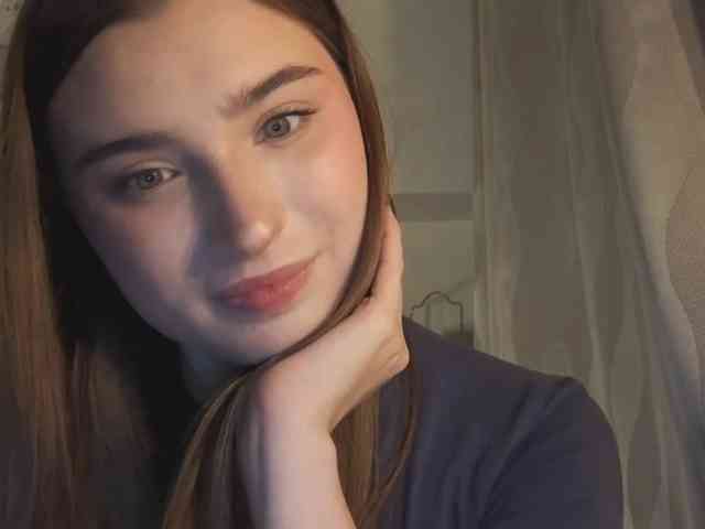 ChristiaPettet webcam