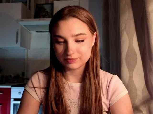 ChristiaPettet webcam