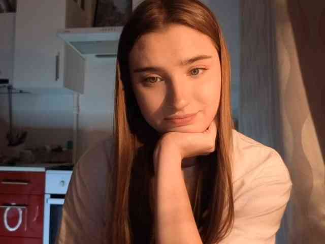 ChristiaPettet webcam