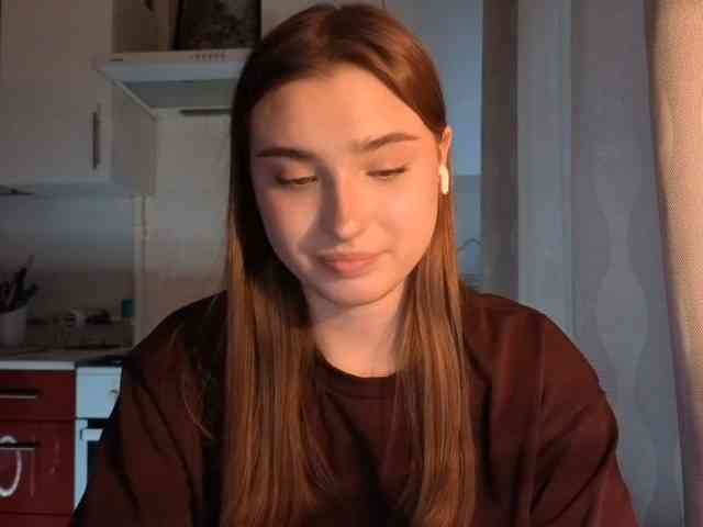 ChristiaPettet webcam