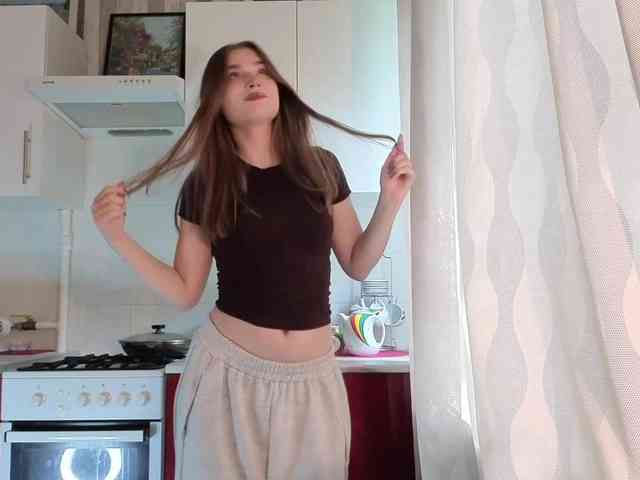 ChristiaPettet webcam