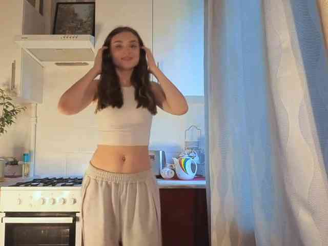 ChristiaPettet webcam