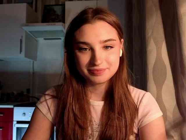 ChristiaPettet webcam