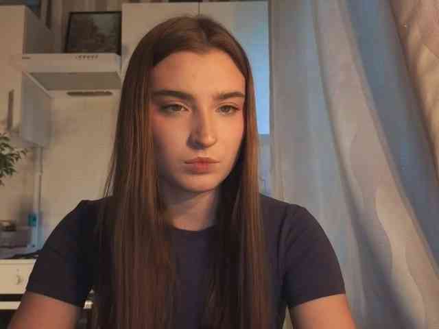 ChristiaPettet webcam