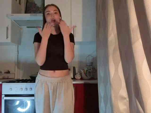 ChristiaPettet webcam