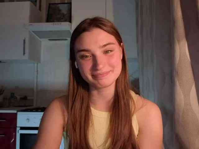 ChristiaPettet webcam