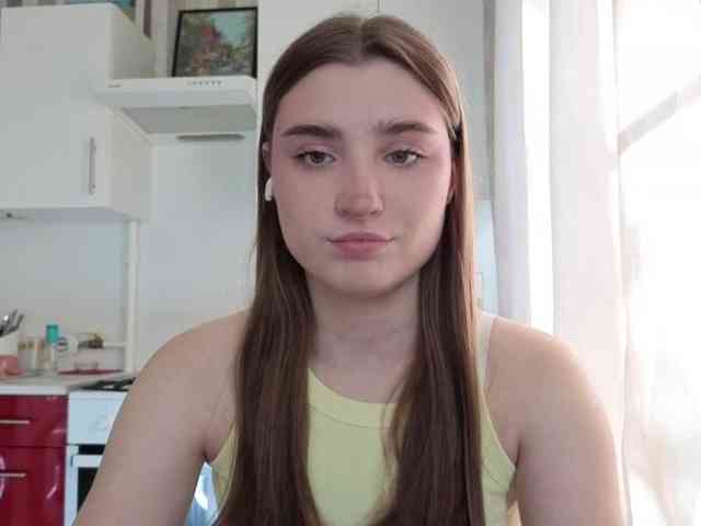 ChristiaPettet webcam