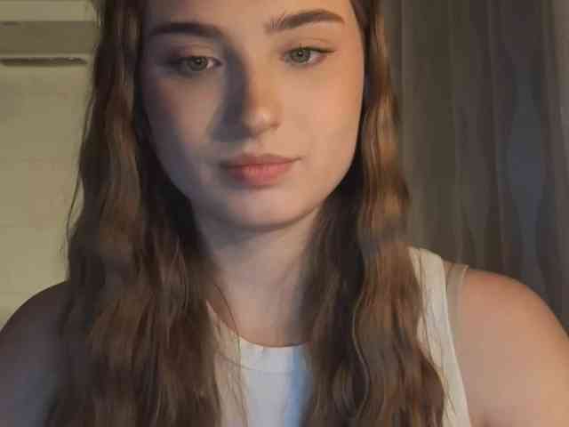 ChristiaPettet webcam