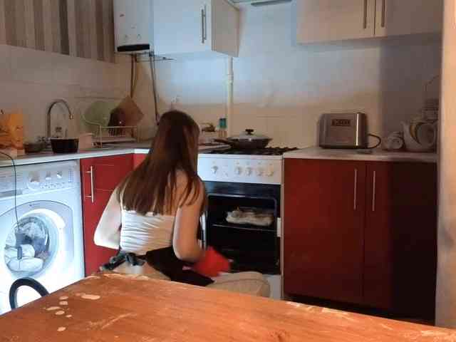 ChristiaPettet webcam