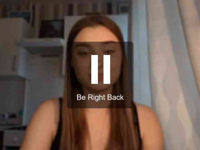 ChristiaPettet webcam