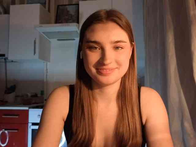 ChristiaPettet webcam