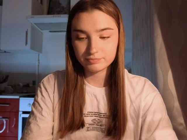 ChristiaPettet webcam