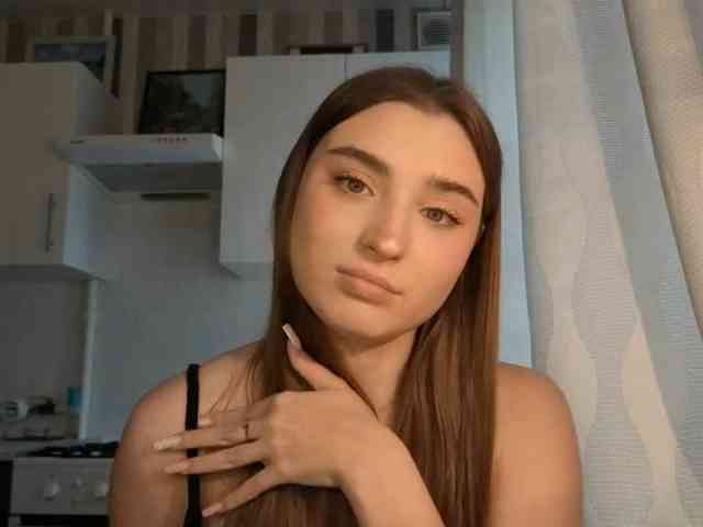 ChristiaPettet webcam