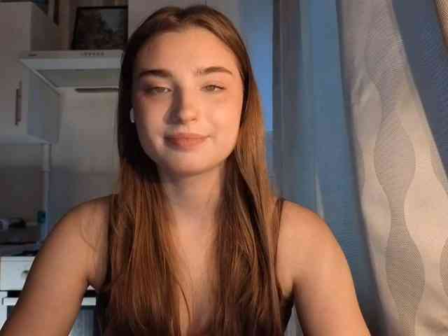 ChristiaPettet webcam