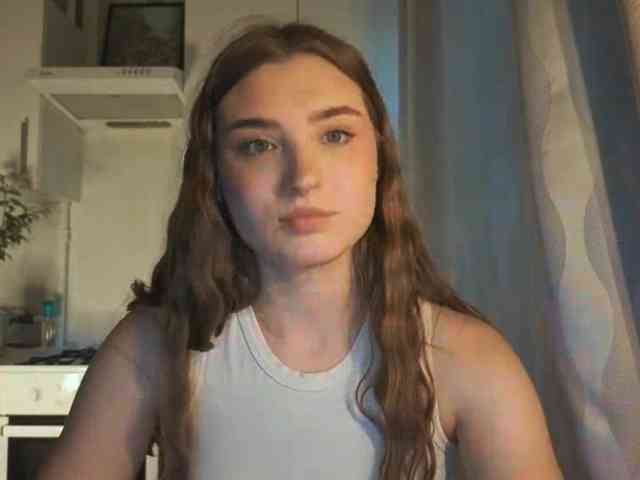 ChristiaPettet webcam