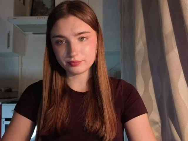 ChristiaPettet webcam