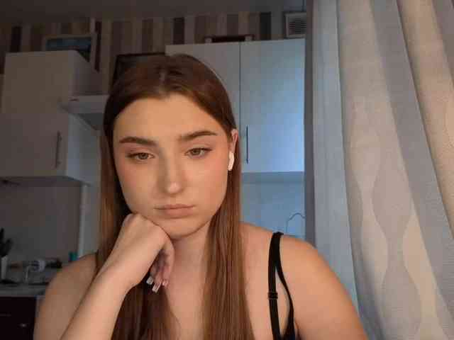 ChristiaPettet webcam