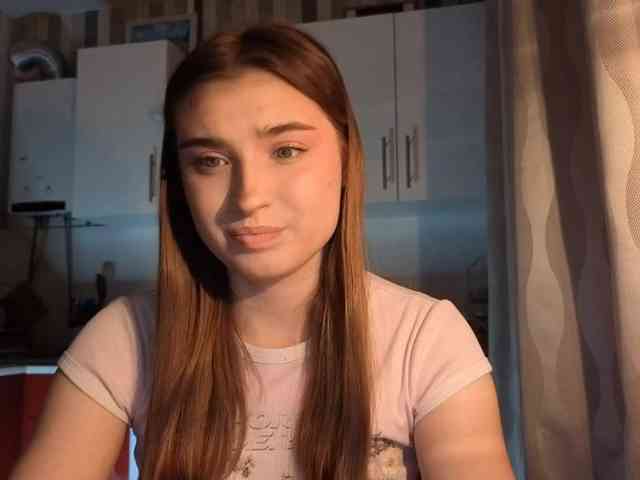 ChristiaPettet webcam