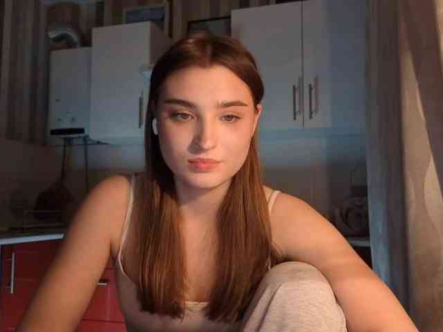 ChristiaPettet webcam