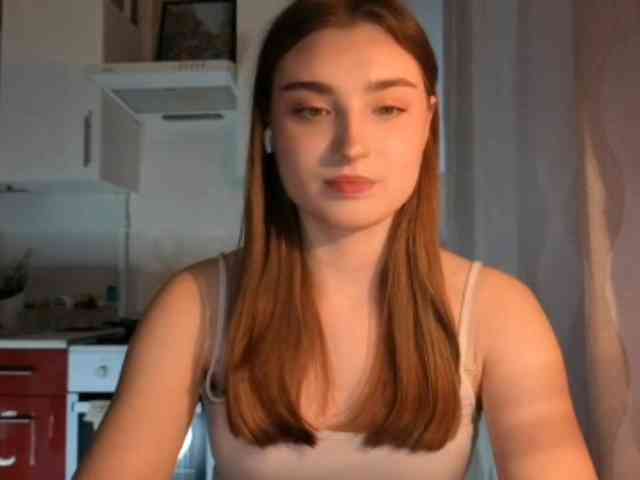 ChristiaPettet webcam