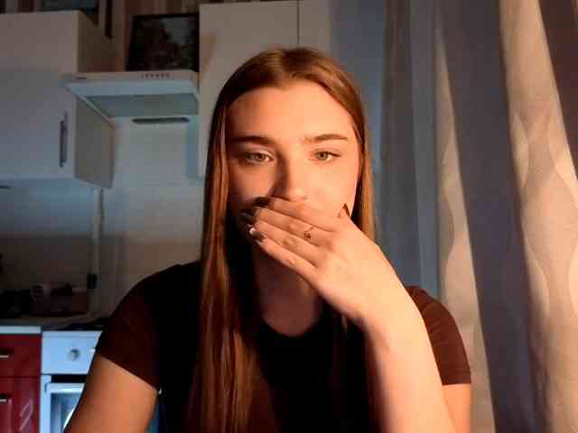 ChristiaPettet webcam