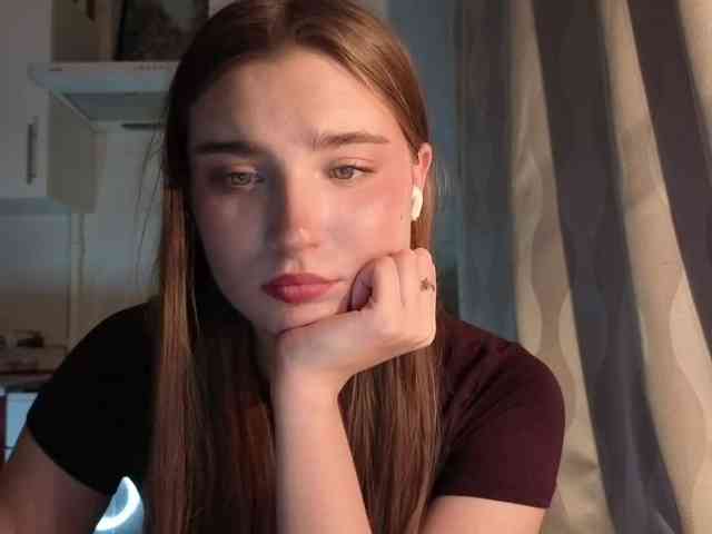 ChristiaPettet webcam