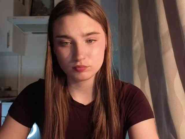 ChristiaPettet webcam