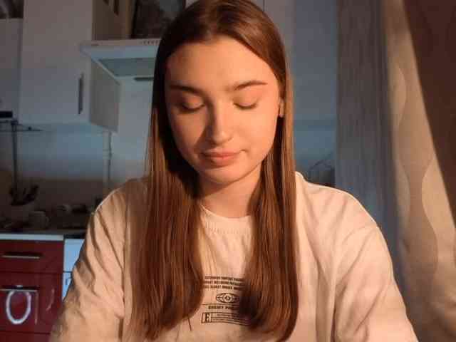 ChristiaPettet webcam