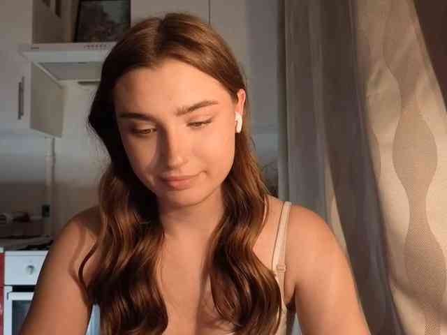 ChristiaPettet webcam