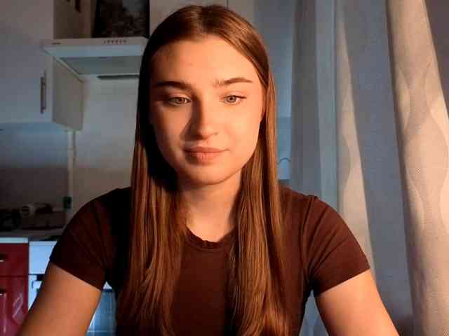ChristiaPettet webcam