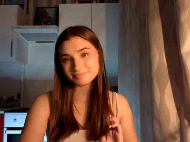 ChristiaPettet webcam