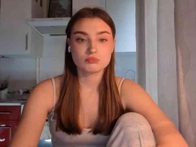 ChristiaPettet webcam