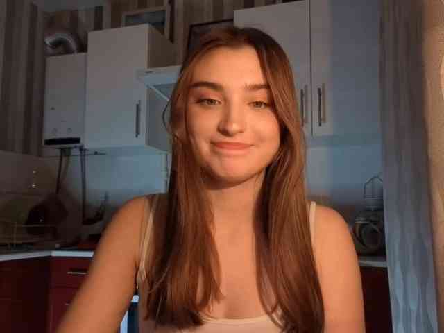 ChristiaPettet webcam