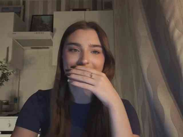 ChristiaPettet webcam